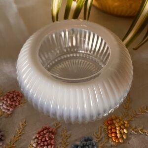 Fenton “Peaches & Cream” Rib Optic Rose Bowl Vase – Vintage Art Glass